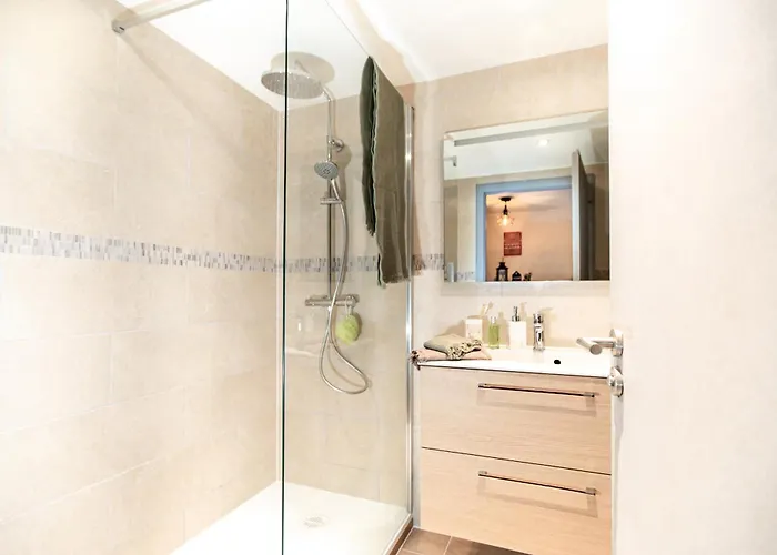 Apartment Centre - L'evidence - Parking